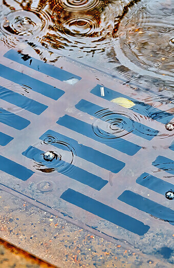 https://blockeddrainskewdale.com.au/uploads/2025/07/stormwater-drains-58152.jpg